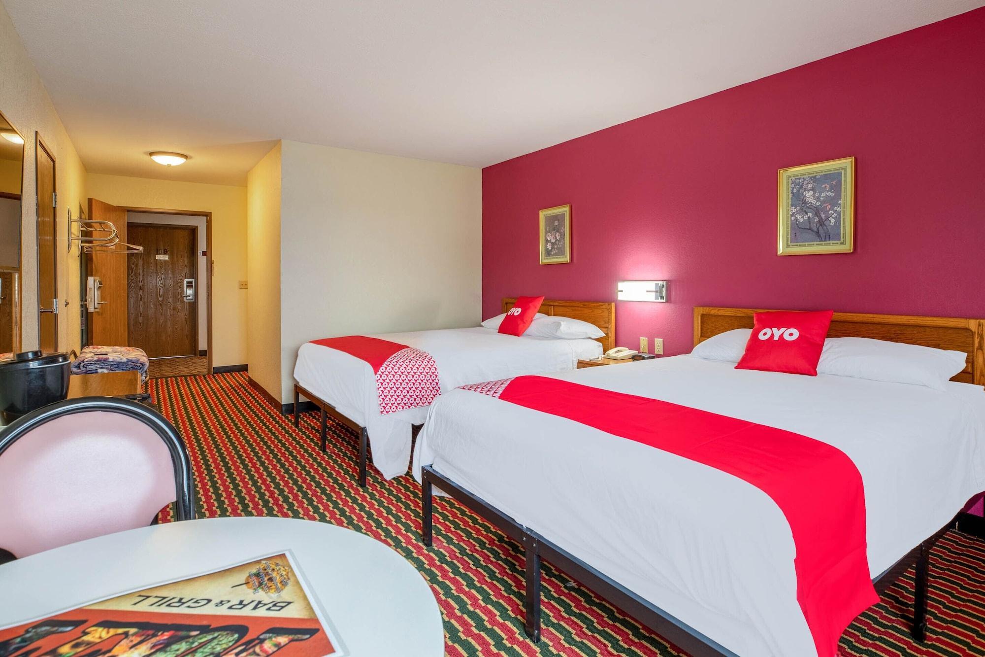 Oyo Hotel Chesaning Route 52 & Hwy 57 Exterior photo